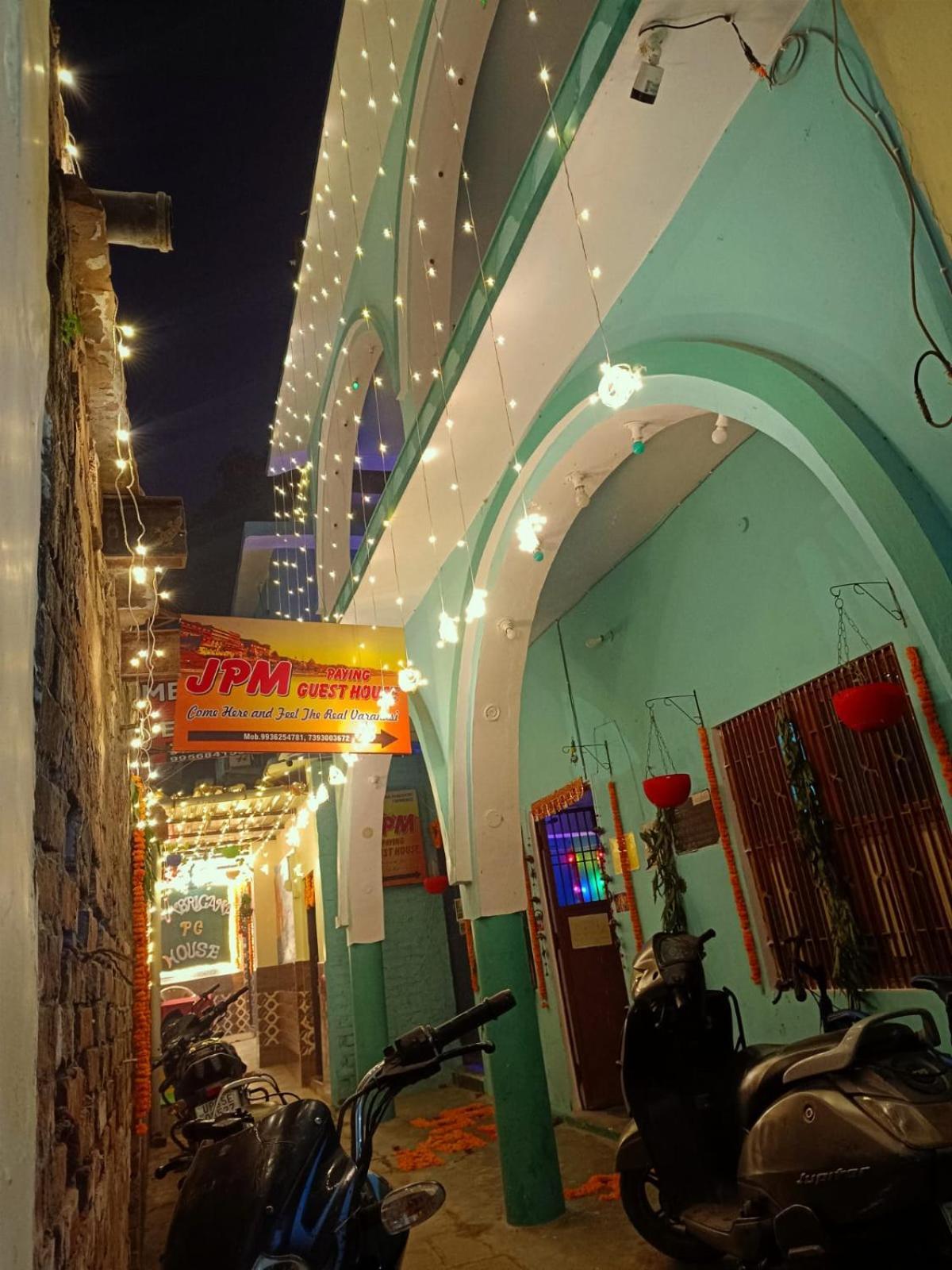 Jpm Guest House Varanasi Exteriör bild