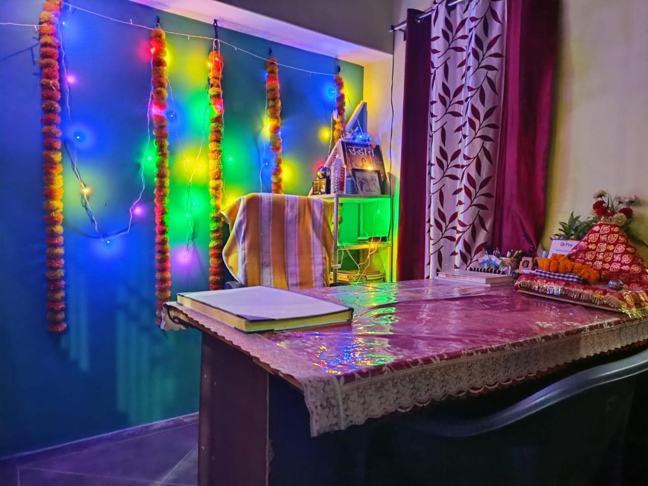 Jpm Guest House Varanasi Exteriör bild
