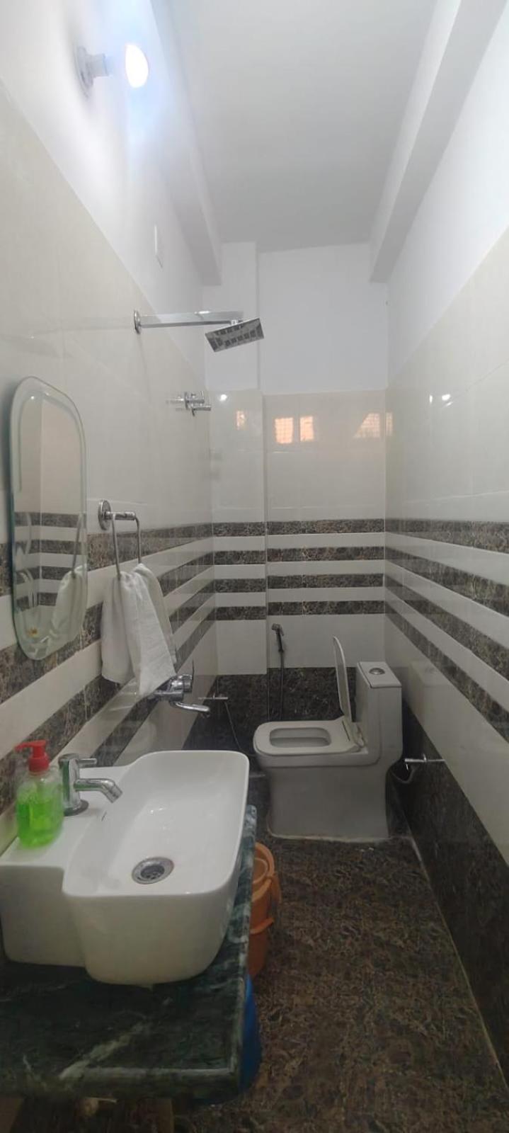 Jpm Guest House Varanasi Exteriör bild