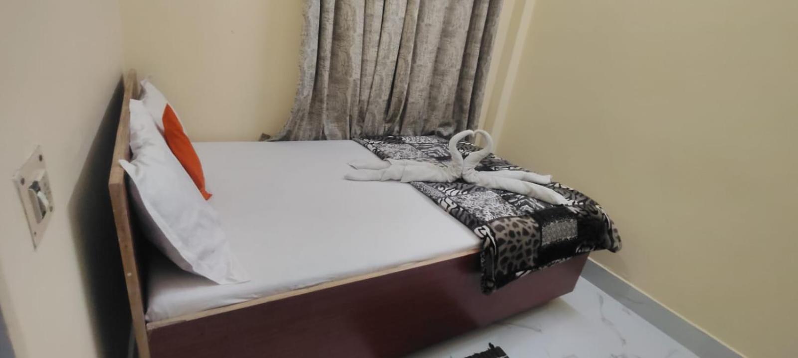 Jpm Guest House Varanasi Exteriör bild